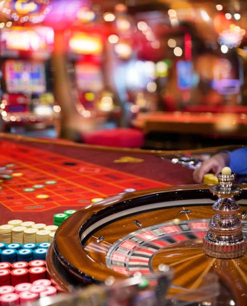 monperatoto login app interface showing live-dealer table and sportsbook menu on mobile phone
